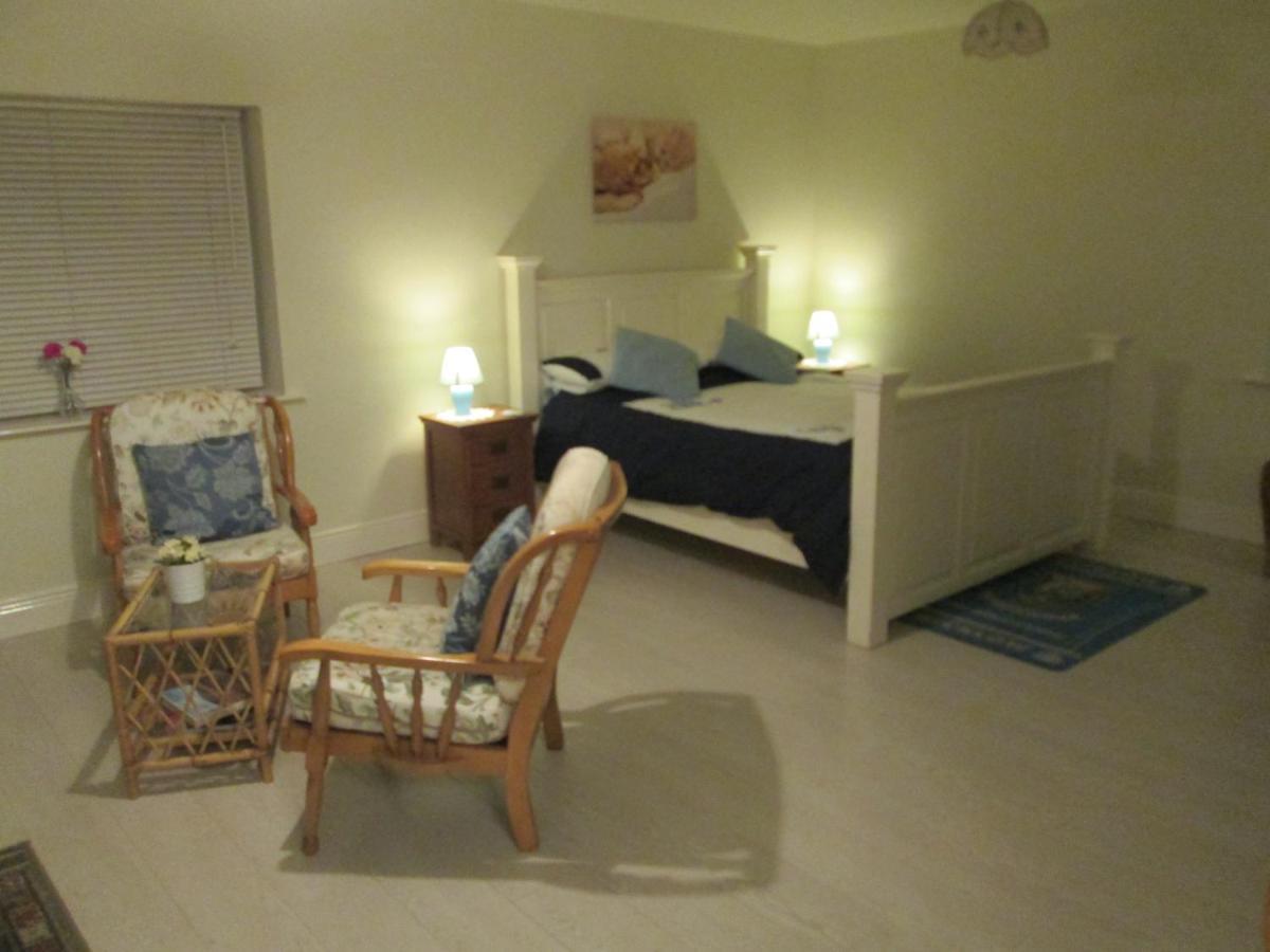 The Willow Room Ashford Esterno foto