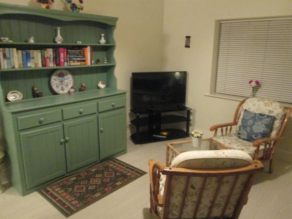 The Willow Room Ashford Esterno foto
