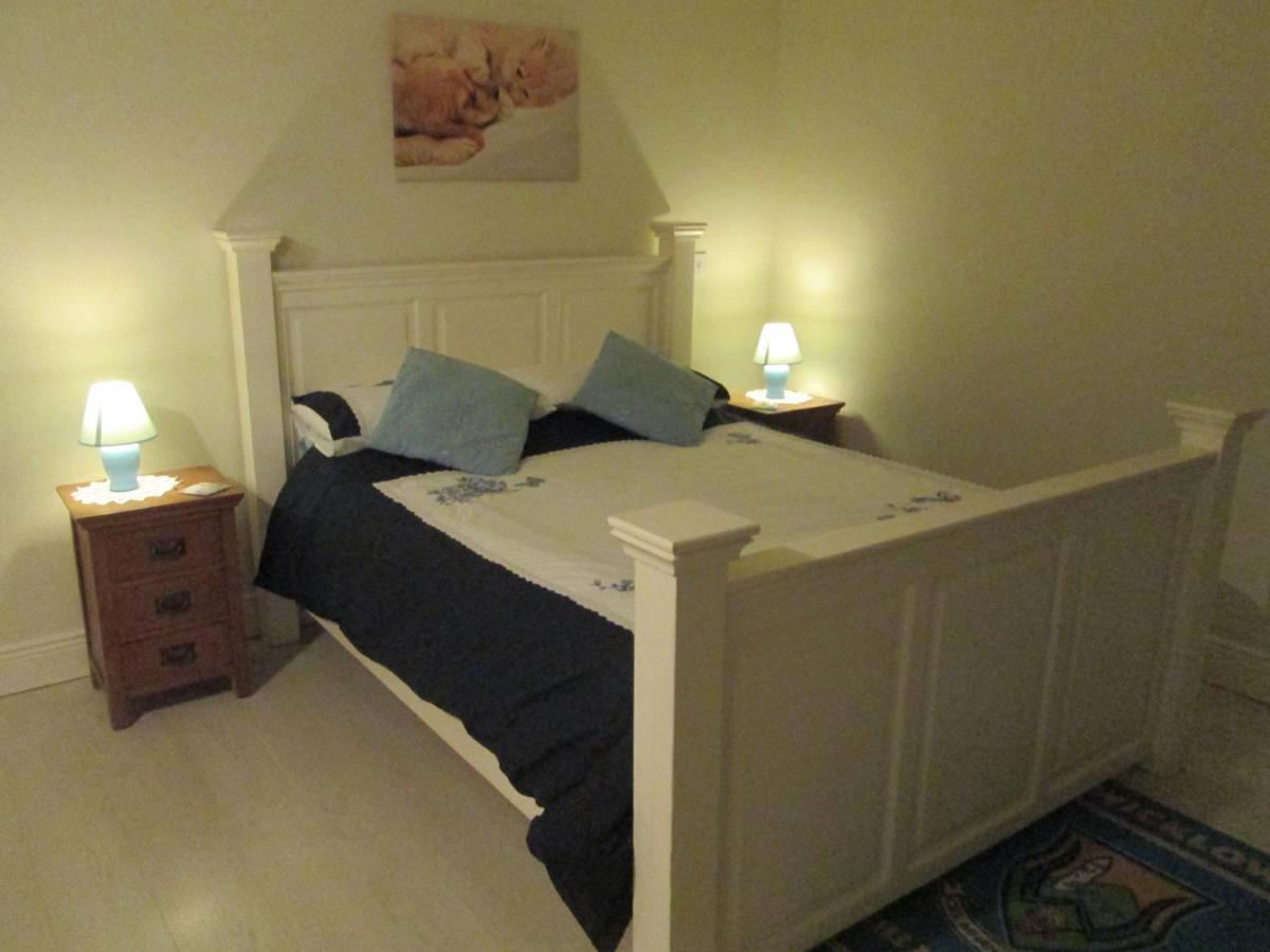 The Willow Room Ashford Esterno foto