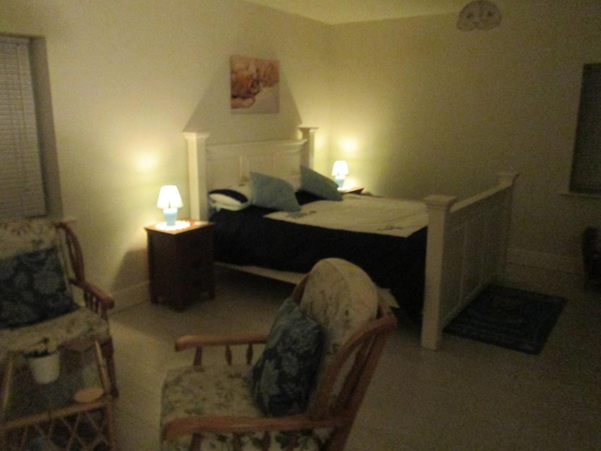 The Willow Room Ashford Esterno foto