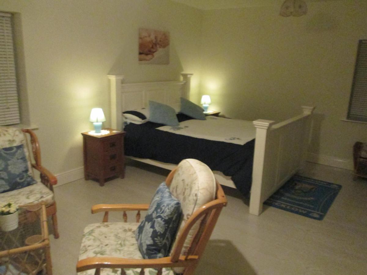 The Willow Room Ashford Esterno foto